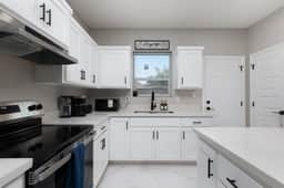 Hummingbird Apt 11