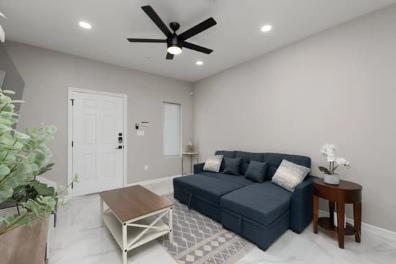 Hummingbird Apt 11